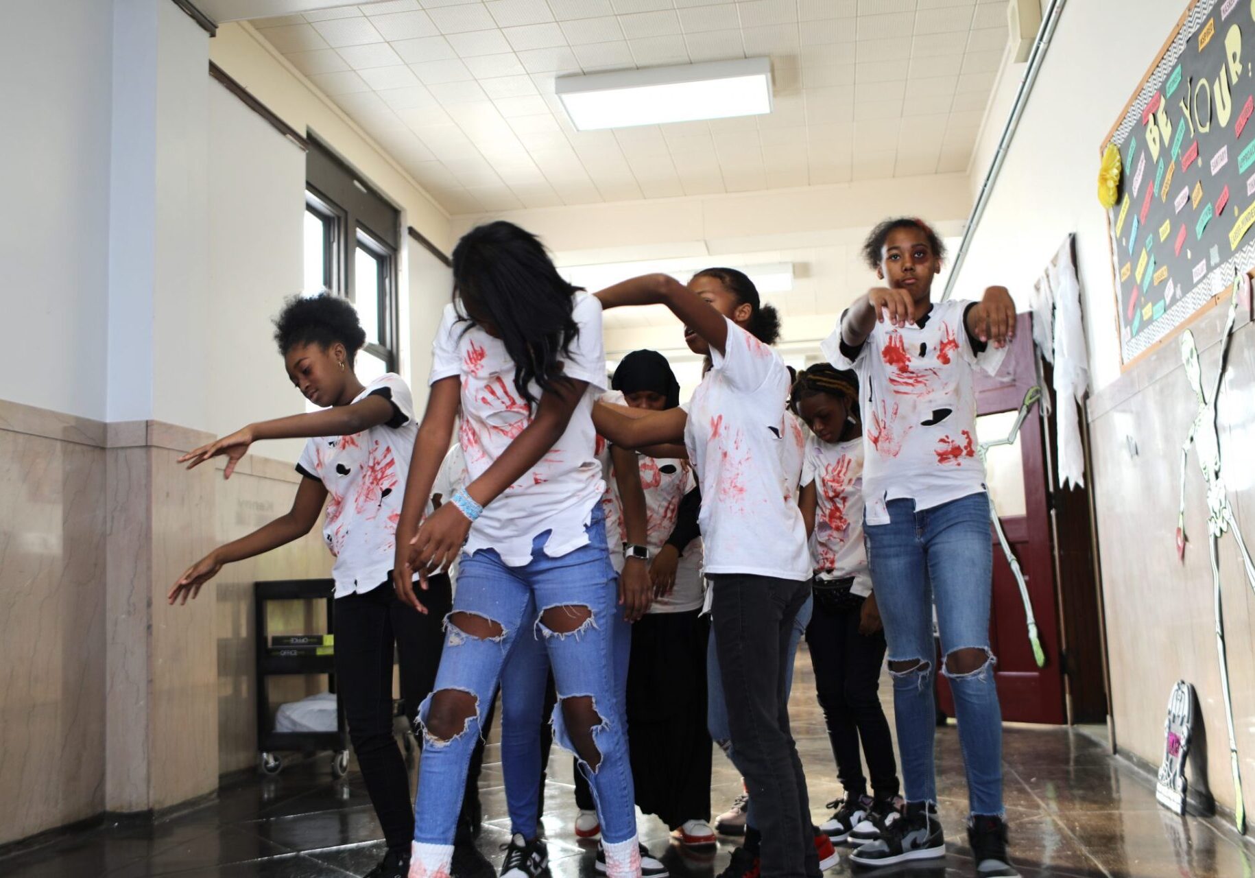 Universal-Vare-scaled-1